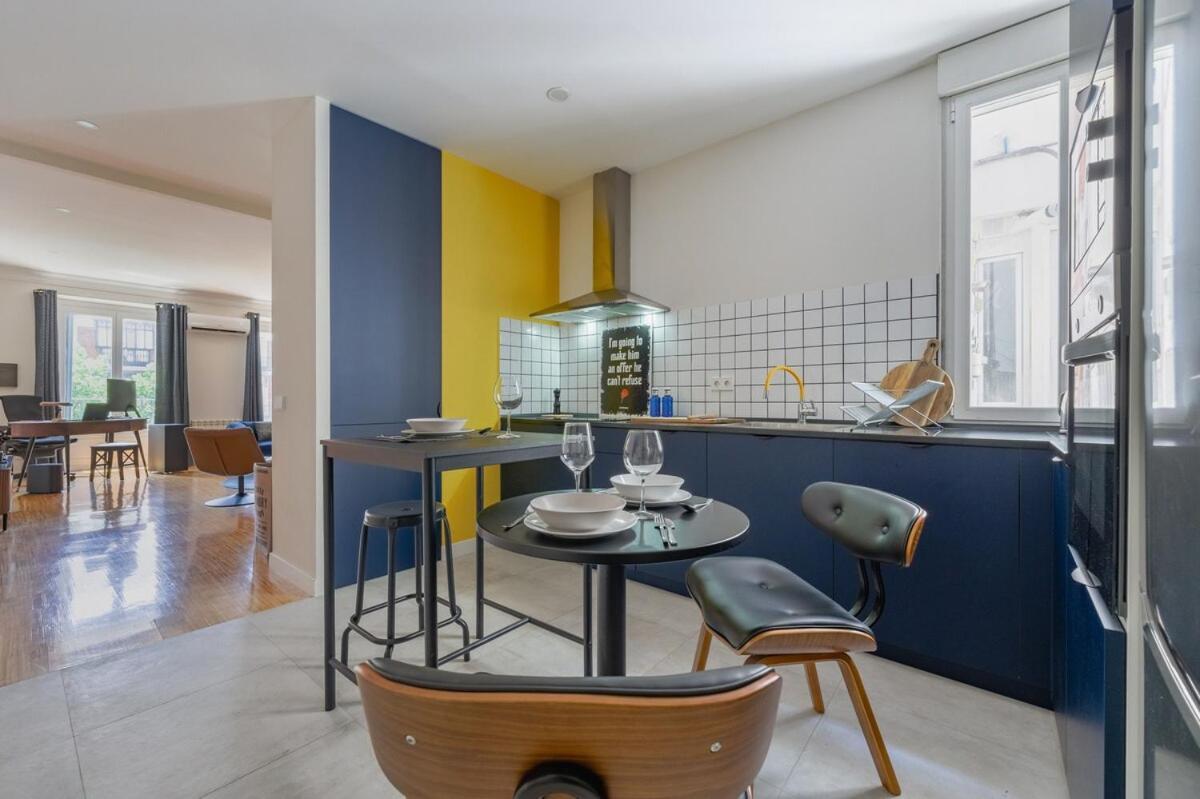 Apartamento 100m2 Designer Gem - Ac - Pro Desk - Prime Area *